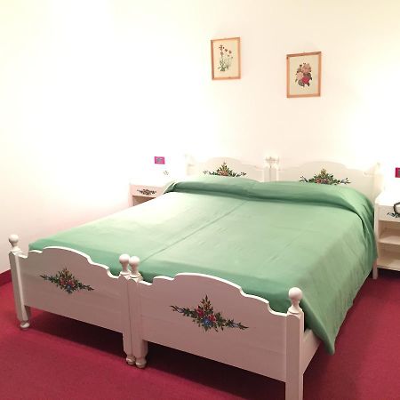 Hotel Tosa Madonna Eksteriør bilde