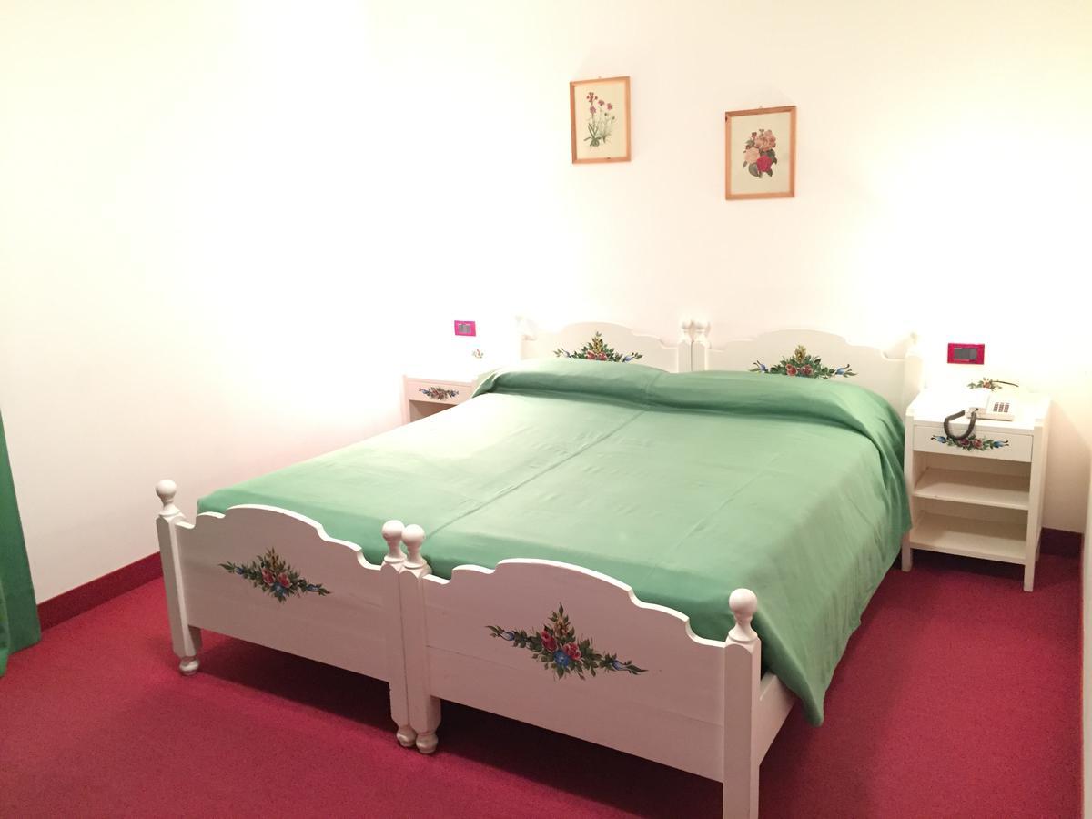 Hotel Tosa Madonna Eksteriør bilde