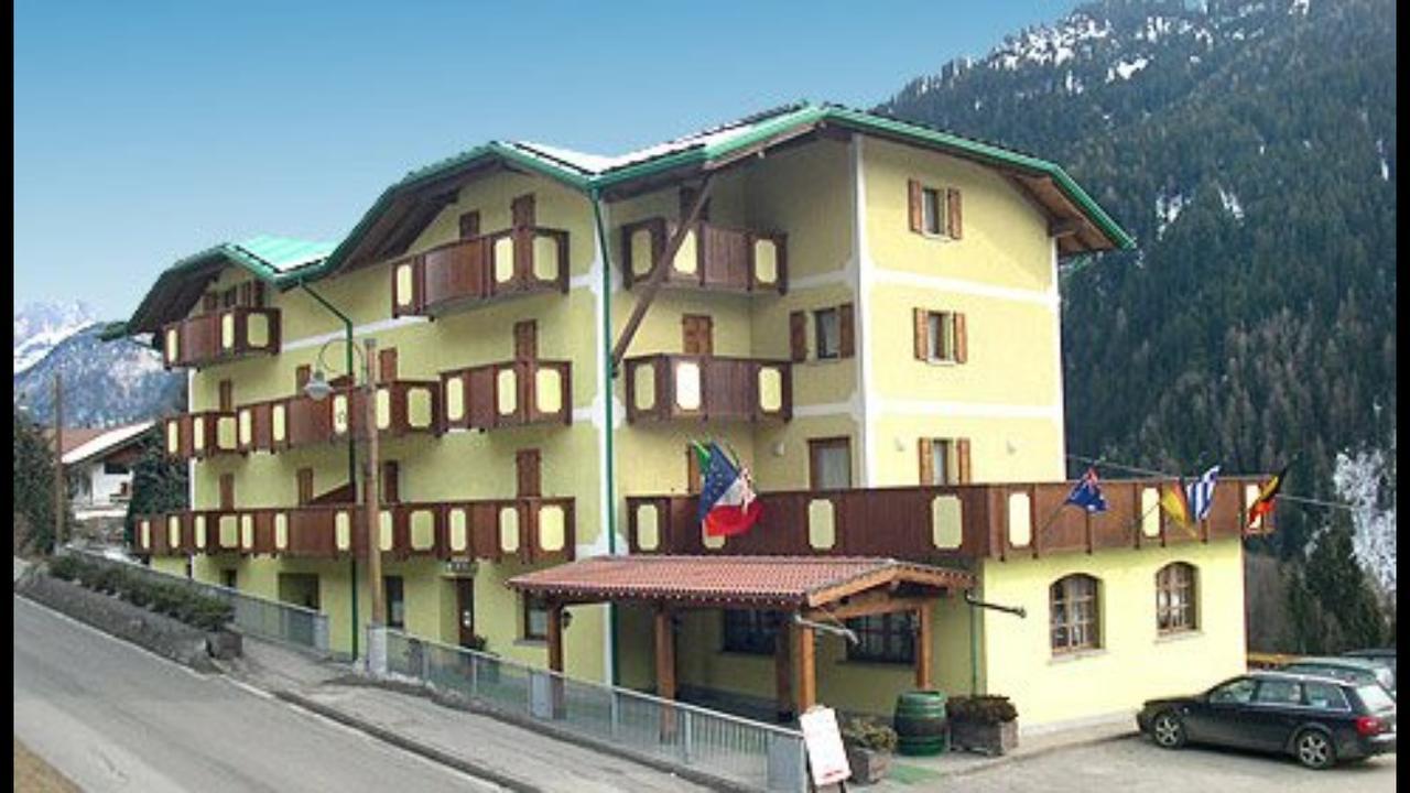 Hotel Tosa Madonna Eksteriør bilde